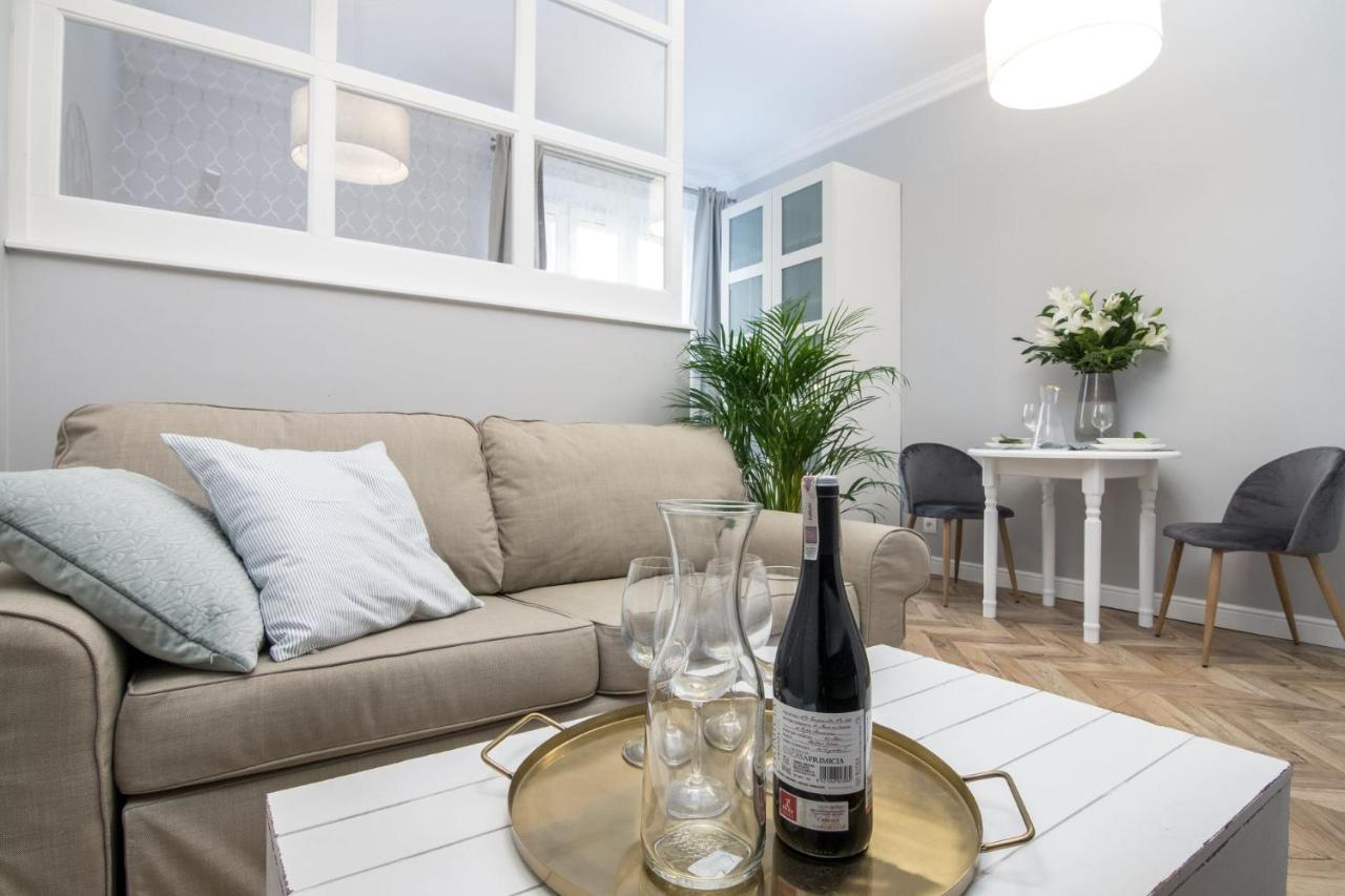Apartment Nearto Old Town Kraszewskiego Street Krasków Exteriör bild